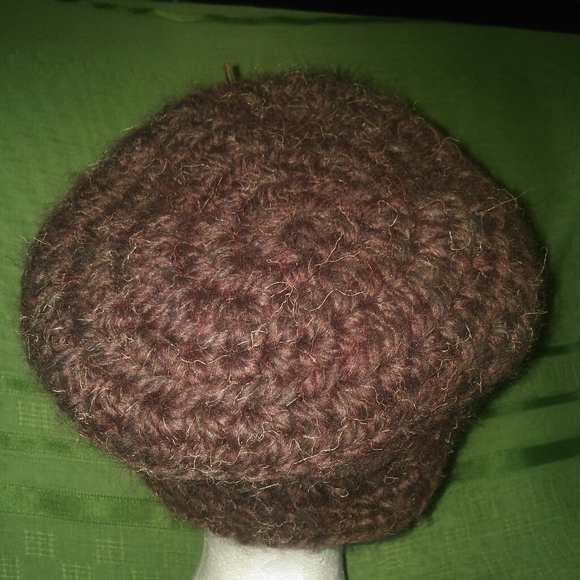 Vintage Woman's Wool Hat - Picture 4 of 6